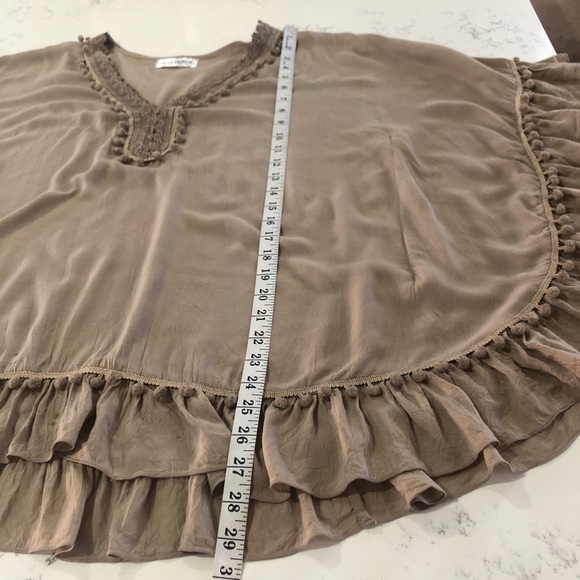 BALI QUEEN relax blouse V-neck tunic, boho tan - Picture 10 of 12